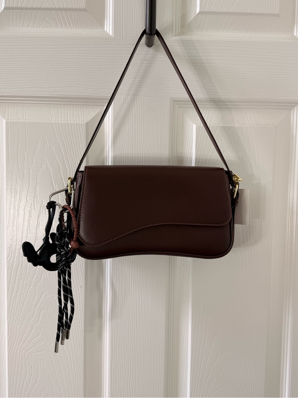 Smooth Chocolate Brown Leather Shoulder Bag with Curved Flap